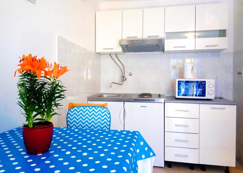 Guest House Kate Mlini Eksteriør billede
