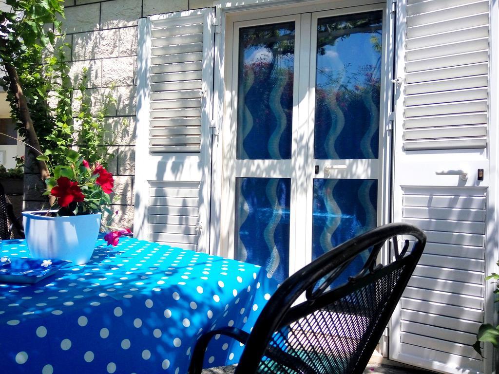Guest House Kate Mlini Eksteriør billede